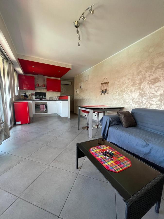 Superbe 2 Pieces Appartement A 5Min De La Mer Free Wifi Et Parking Nice Dış mekan fotoğraf